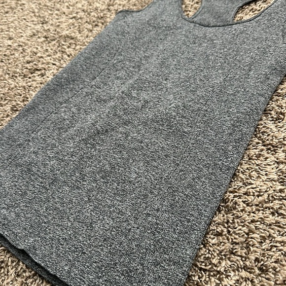 IDA Active Women’s tank - M/L - Picture 6 of 7